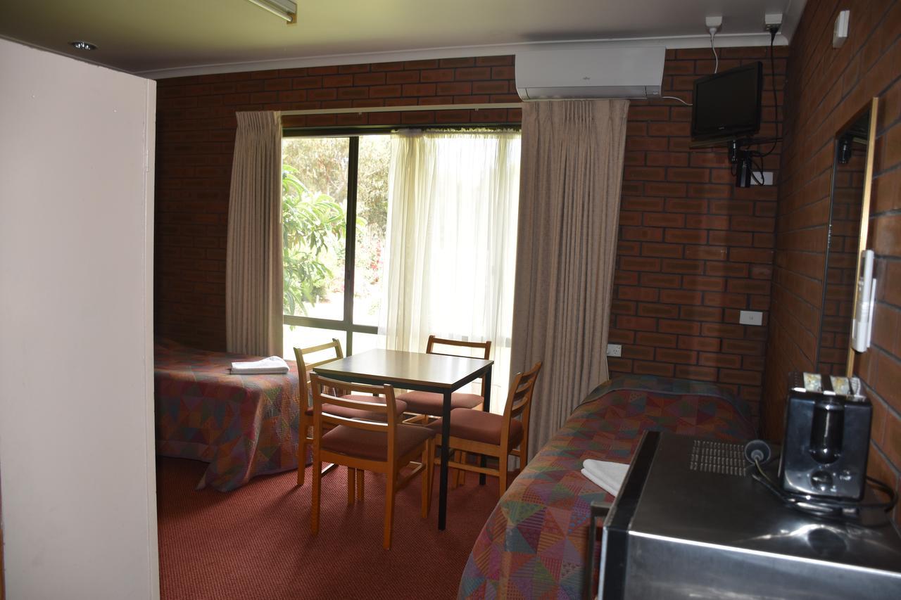Mount Barker Valley Views Motel & Chalets, Western Australia Eksteriør billede