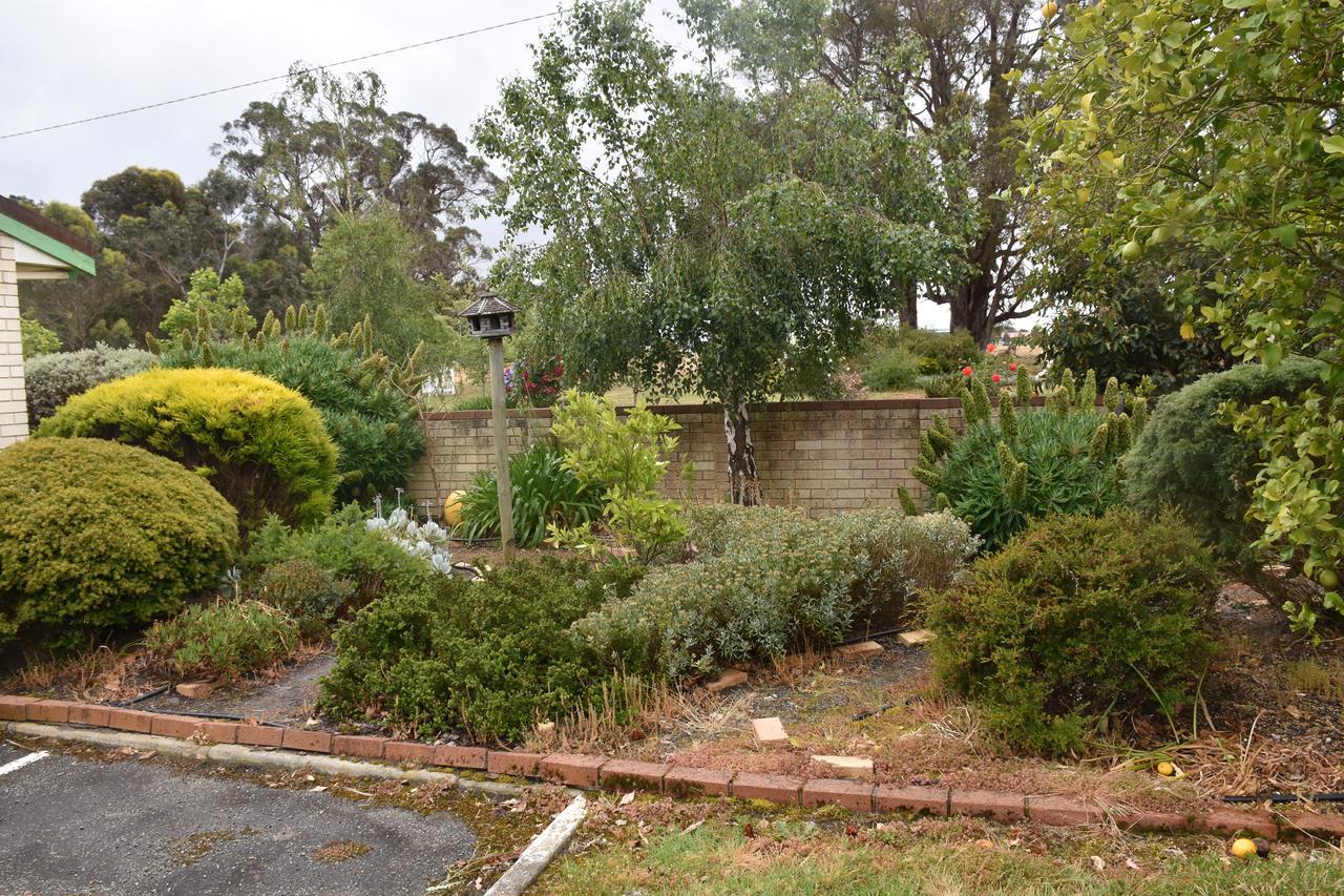 Mount Barker Valley Views Motel & Chalets, Western Australia Eksteriør billede