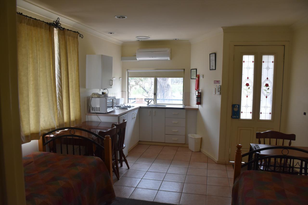 Mount Barker Valley Views Motel & Chalets, Western Australia Eksteriør billede